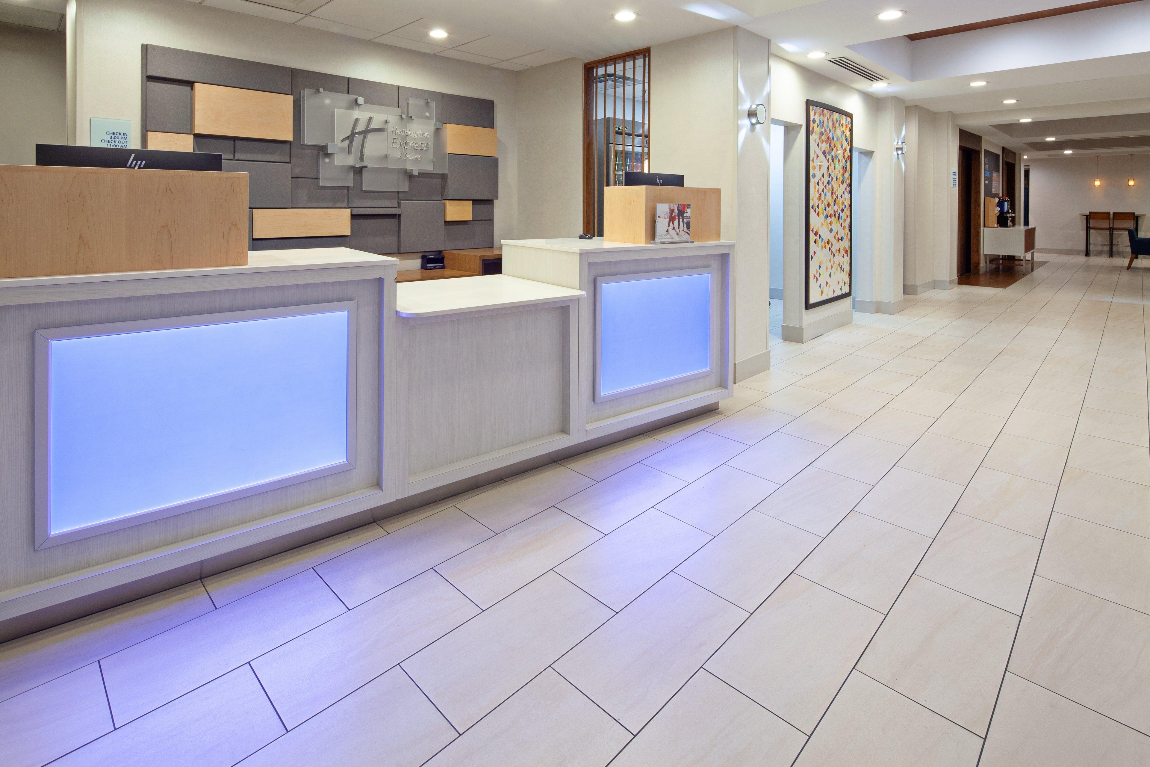 Holiday Inn Express & Suites Clovis Fresno Area By Ihg Exterior foto