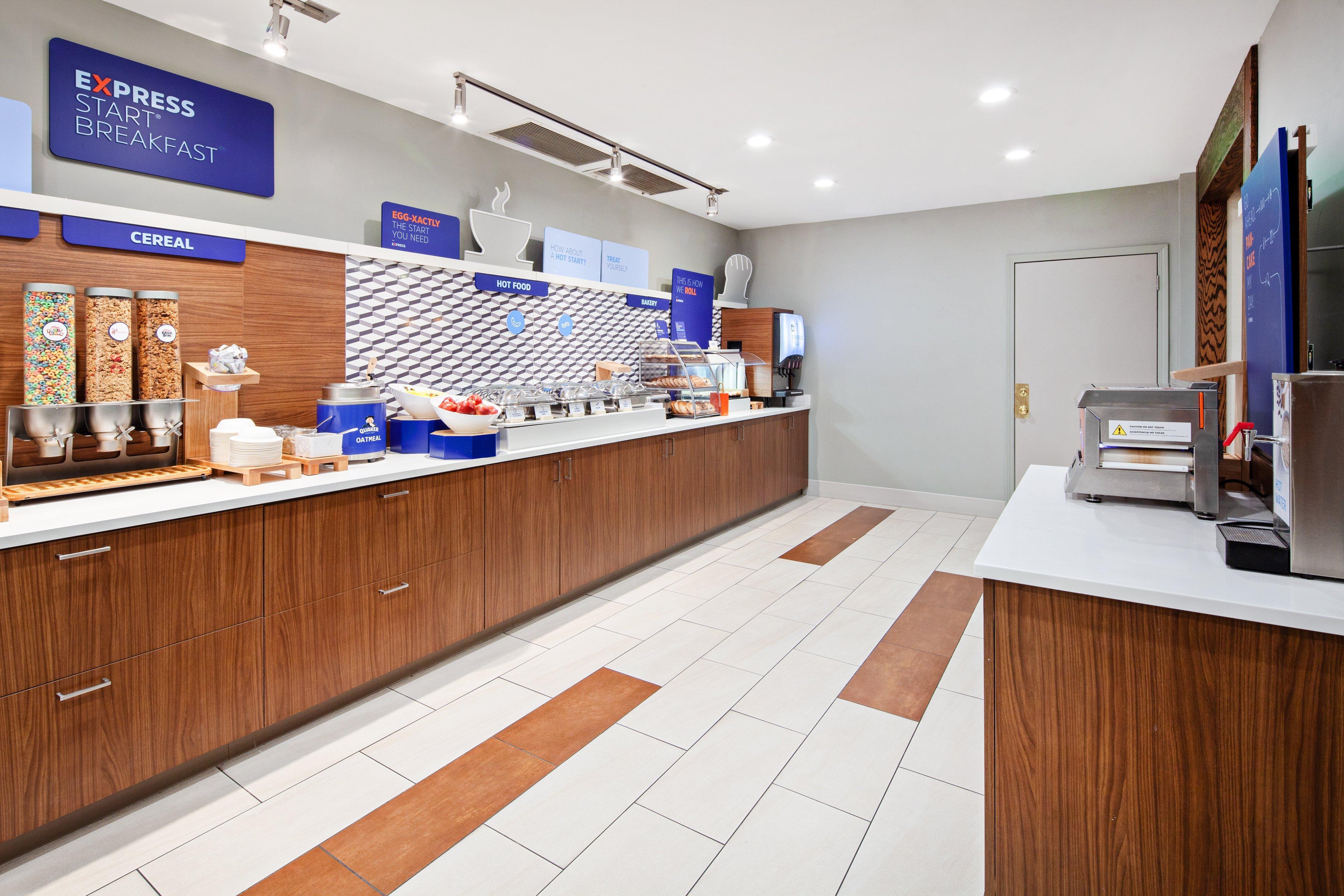 Holiday Inn Express & Suites Clovis Fresno Area By Ihg Exterior foto