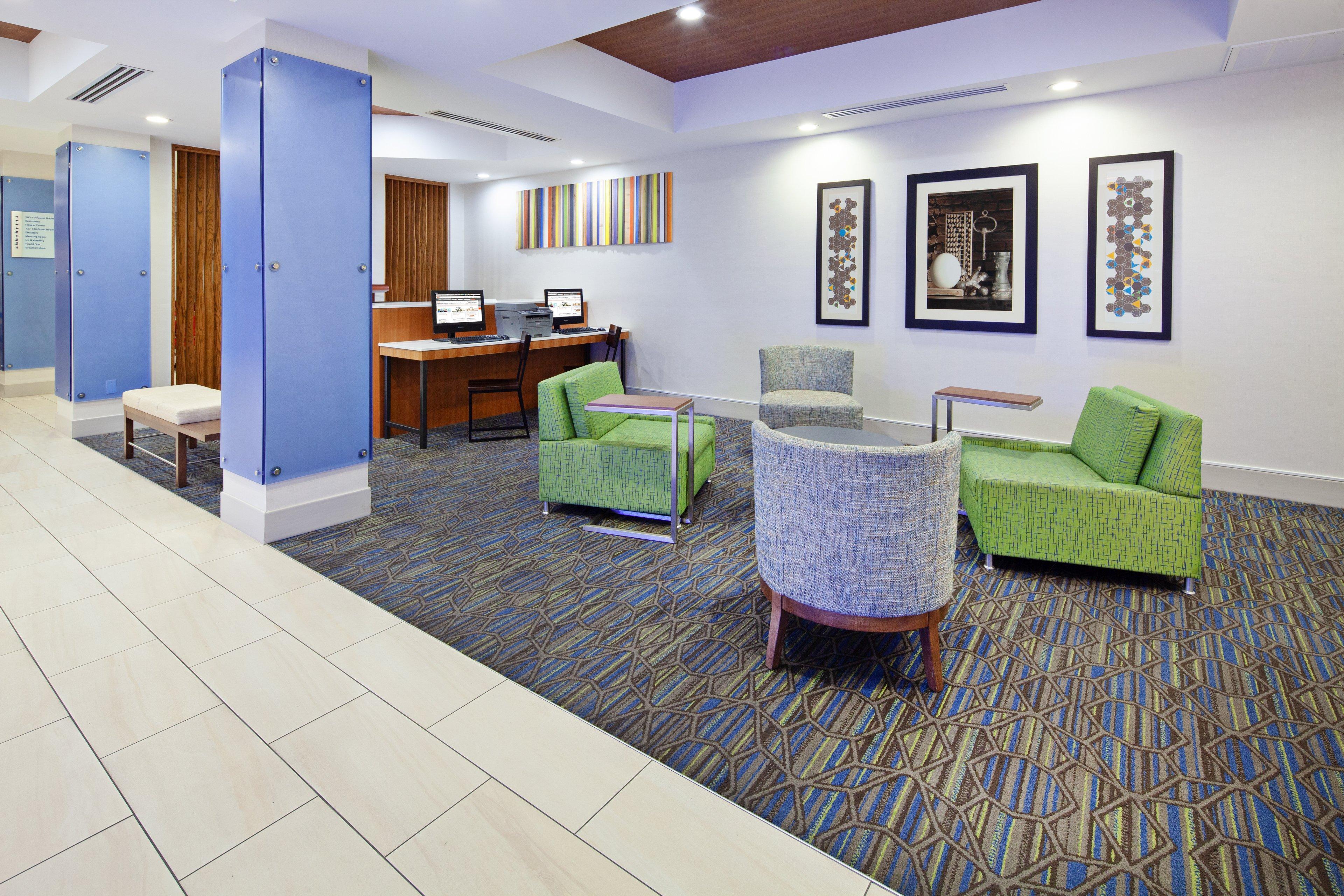 Holiday Inn Express & Suites Clovis Fresno Area By Ihg Exterior foto