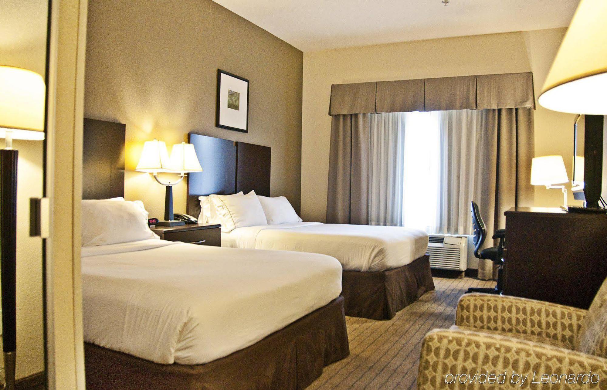 Holiday Inn Express & Suites Clovis Fresno Area By Ihg Exterior foto
