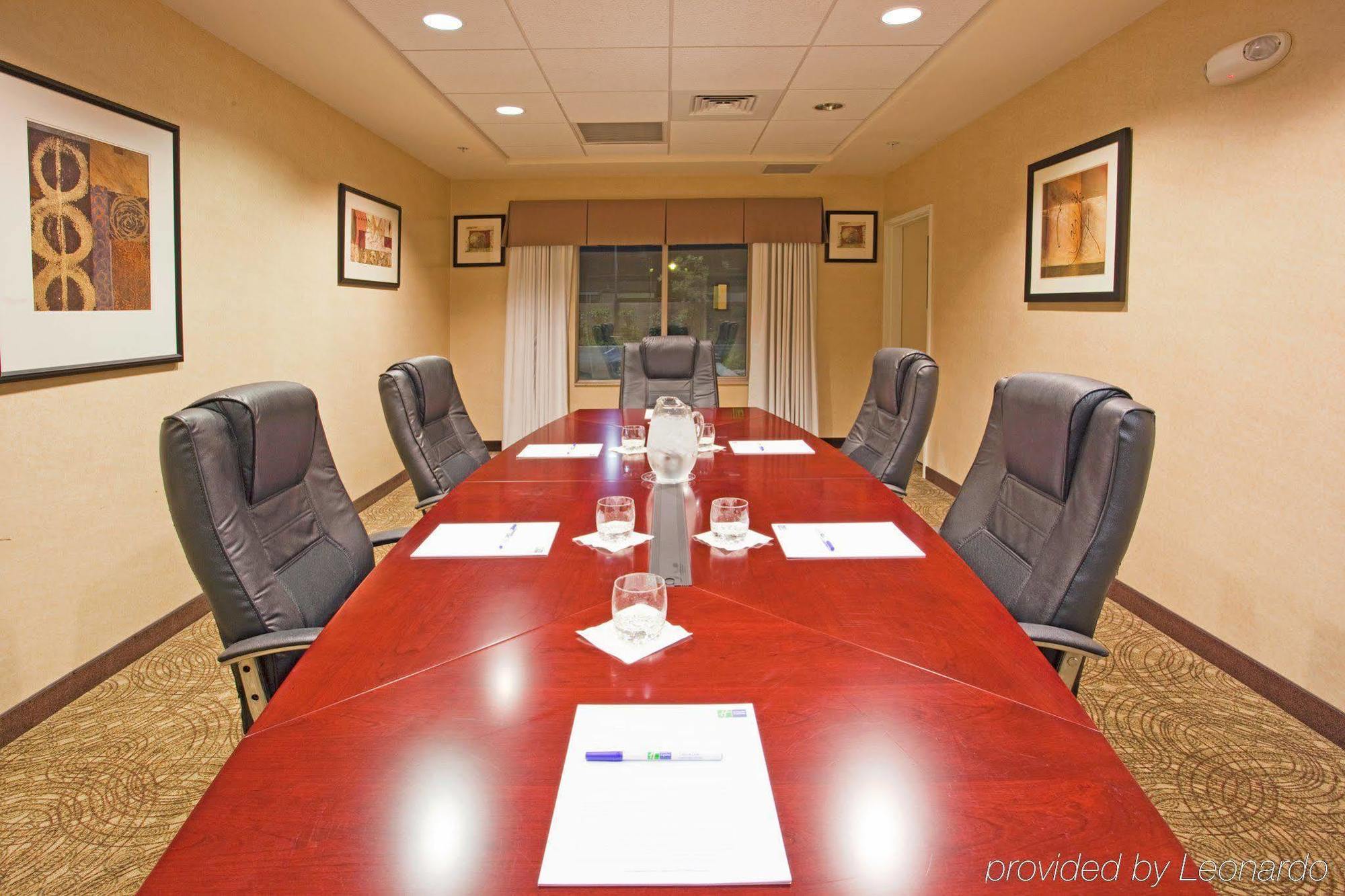 Holiday Inn Express & Suites Clovis Fresno Area By Ihg Facilidades foto